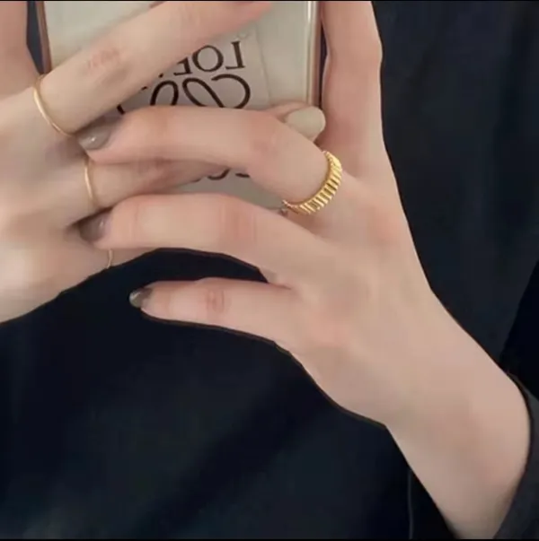 Golden_Stainless_Steel_And_Hypoallergenic_Coating_Ring_For_Women